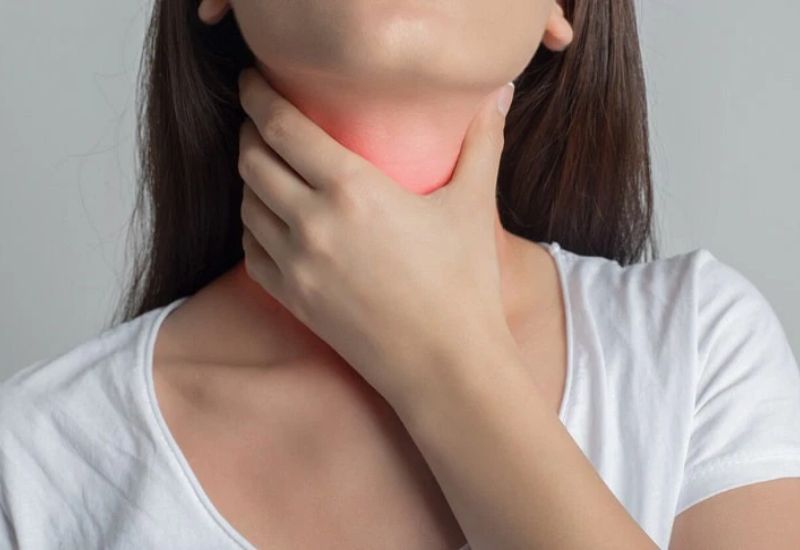 Khó nuốt nước bọt: Cơ thể đang ngầm báo động gì? Khó nuốt nước bọt: Cơ thể đang ngầm báo động gì?